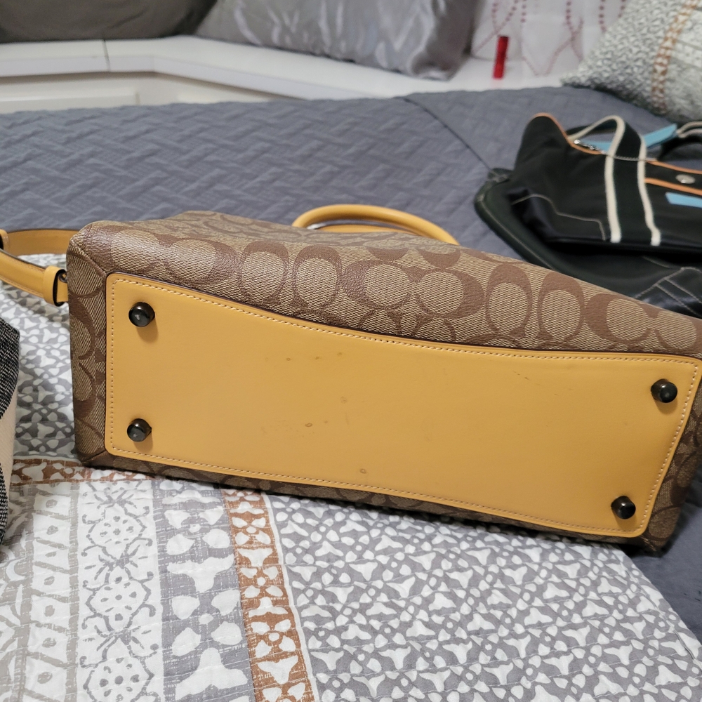 Coach Brown and Tan Signature Handbag - Picture 12 of 12